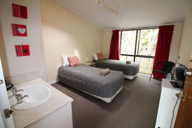 Sunflower Lodge