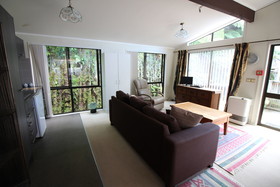 Sunflower Lodge