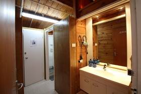 Sunflower Lodge