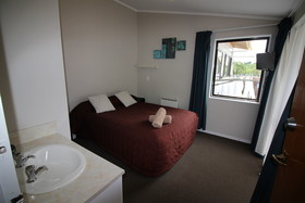 Sunflower Lodge