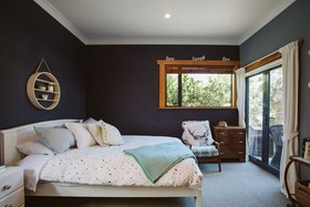 WOW On Weymouth - Prime Inner City Location
