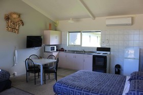 Jack and Di’s Motel Lodge