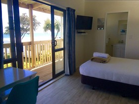 Oakura Beach Holiday Park