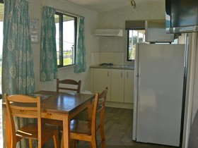Oakura Beach Holiday Park