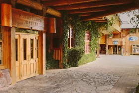 Powderhorn Chateau