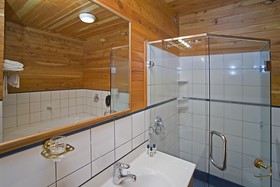 Powderhorn Chateau