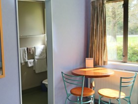 Tussock Grove Boutique