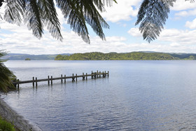 Lakefront Holiday Home