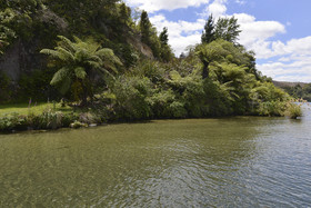 Lakefront Holiday Home