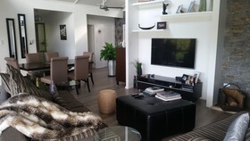 Waters Edge Holiday Home