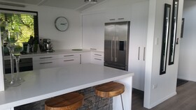 Waters Edge Holiday Home