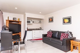 Abri Apartments