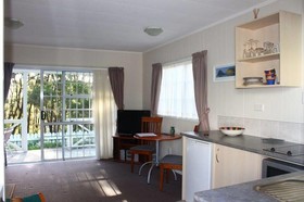 Ash Grove Boutique Motel