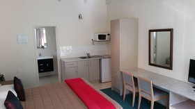 Bounty Motel