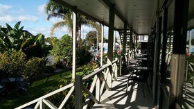 Bounty Motel