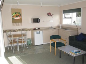 Cook's Lookout Motel