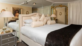 Moon Shadow Luxury B&B