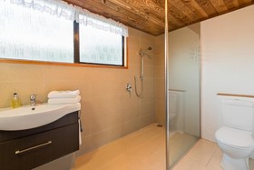 Swiss Chalet Lodge Motel