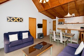 Swiss Chalet Lodge Motel