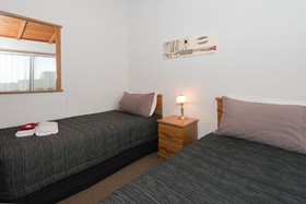 Swiss Chalet Lodge Motel
