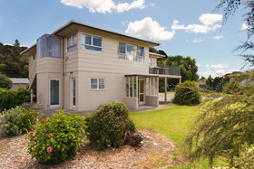 Te Tiriti Beach House
