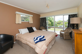 Te Tiriti Beach House