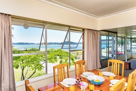 Te Tiriti Beach House