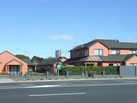 Pavilion Motel & Conference Centre
