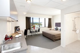 Quality Suites Central Square