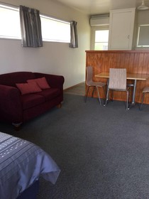Colonial Motel