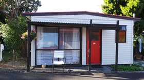 Papakura Motor Lodge & Motel