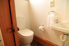 Papakura Motor Lodge & Motel
