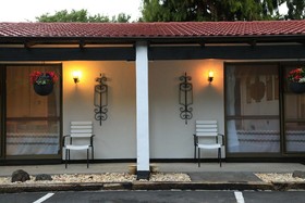 Papakura Motor Lodge & Motel