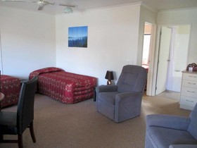 BK's Counties Motor Lodge