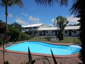 Pukenui Lodge Motel & Hostel/Backpackers
