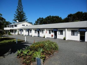 Pukenui Lodge Motel & Hostel/Backpackers