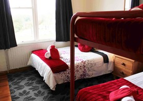 Snowy Waters Lodge & Tours