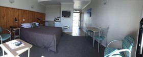 Raglan Sunset Motel