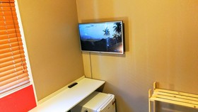Astray Motel & Backpackers