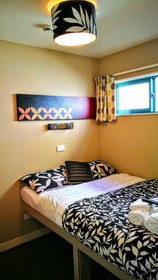 Astray Motel & Backpackers