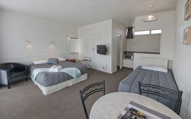 Aura Accommodation