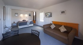 Aura Accommodation