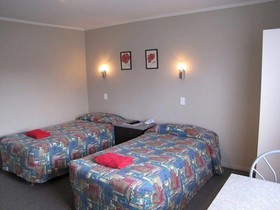 Devonwood Motel