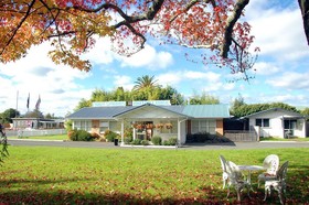 Fairy Springs Motel