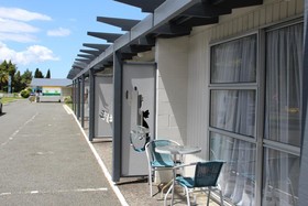Fairy Springs Motel