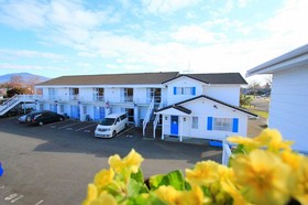 Golden Glow Motel