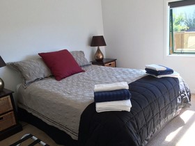 Lake Road Lodge