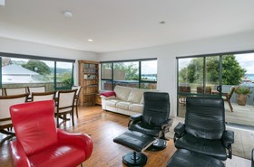 Lake Road Lodge