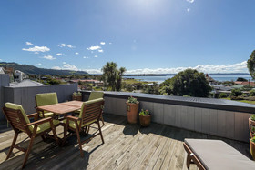Lakeside City Apartments - Penthouse and Studio
