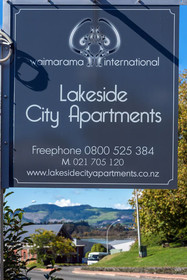 Lakeside City Apartments - Penthouse and Studio